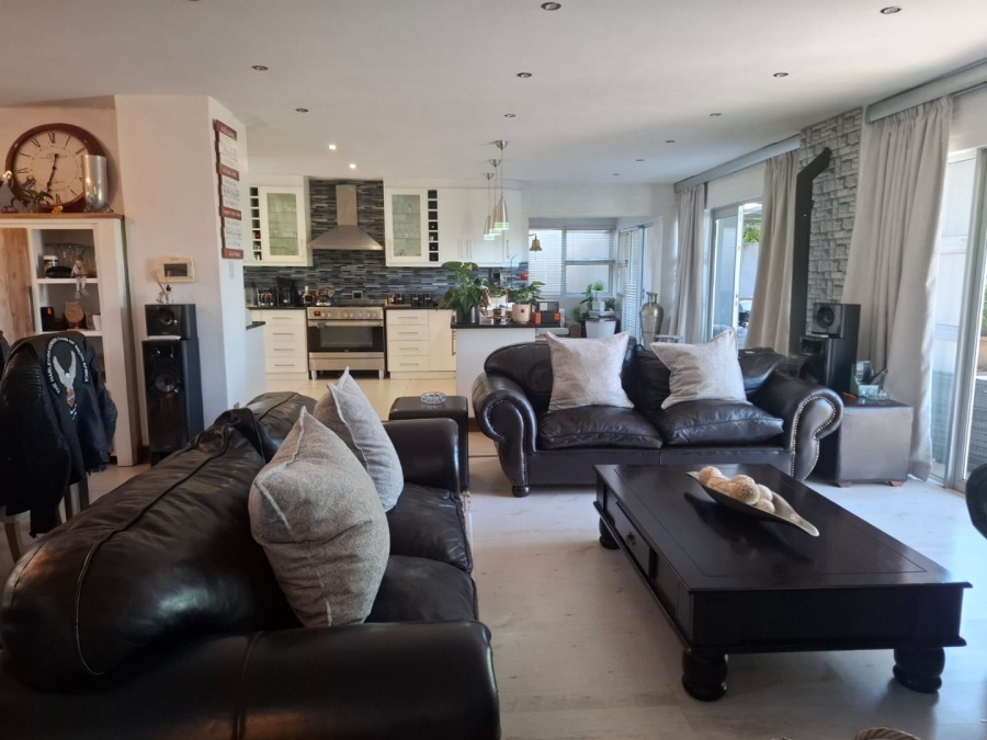 4 Bedroom Property for Sale in Dan Pienaar Free State